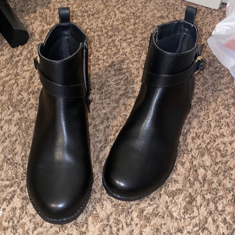 Andrea low boots